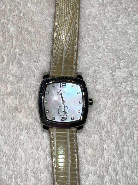 Skagen Light Green Genuine Leather Denmark Square Mother of Pearl Watch